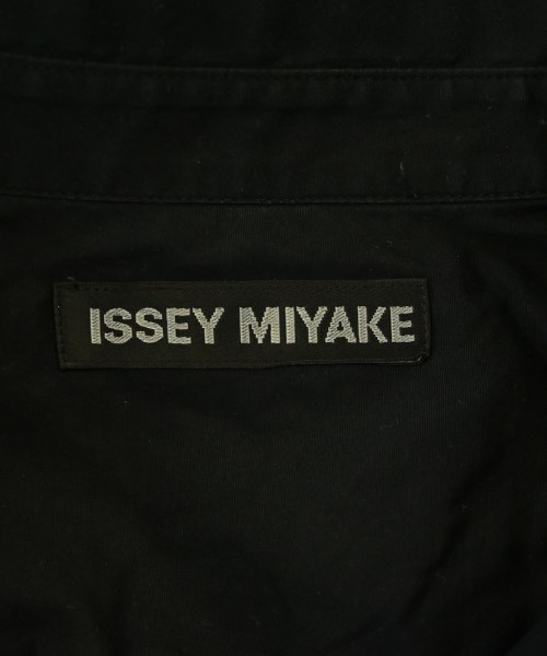 ISSEY MIYAKE（イッセイミヤケ）カジュアルシャツ 黒 サイズ:1(S位) メンズ/2200731385027