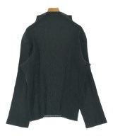 ISSEY MIYAKE（イッセイミヤケ）カジュアルシャツ 黒 サイズ:M レディース/2200731625024