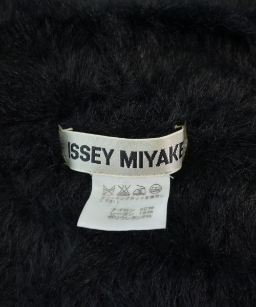 ISSEY MIYAKE（イッセイミヤケ）カーディガン 黒 サイズ:2(M位) レディース/2200731975020