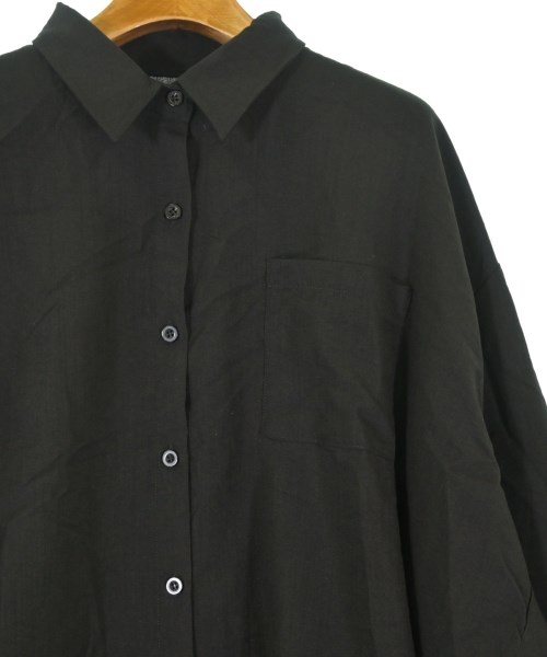 ISSEY MIYAKE（イッセイミヤケ）カジュアルシャツ 黒 サイズ:M レディース/2200731975051