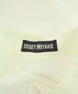 ISSEY MIYAKE（イッセイミヤケ）カジュアルシャツ 白 サイズ:S メンズ/2200732145132