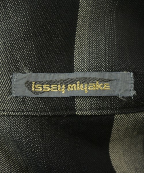 ISSEY MIYAKE（イッセイミヤケ）カジュアルシャツ グレー サイズ:M レディース/2200732391096