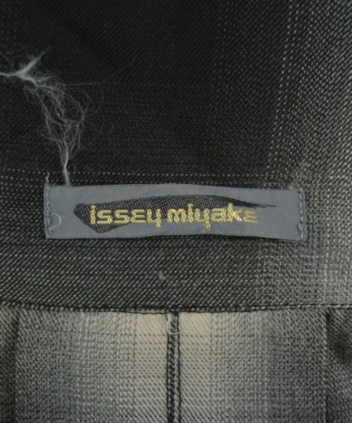 ISSEY MIYAKE（イッセイミヤケ）カジュアルシャツ グレー サイズ:M レディース/2200732391102