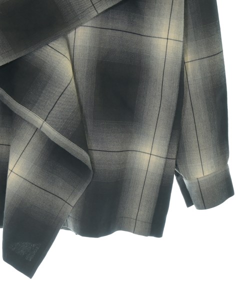 ISSEY MIYAKE（イッセイミヤケ）カジュアルシャツ グレー サイズ:M レディース/2200732391102