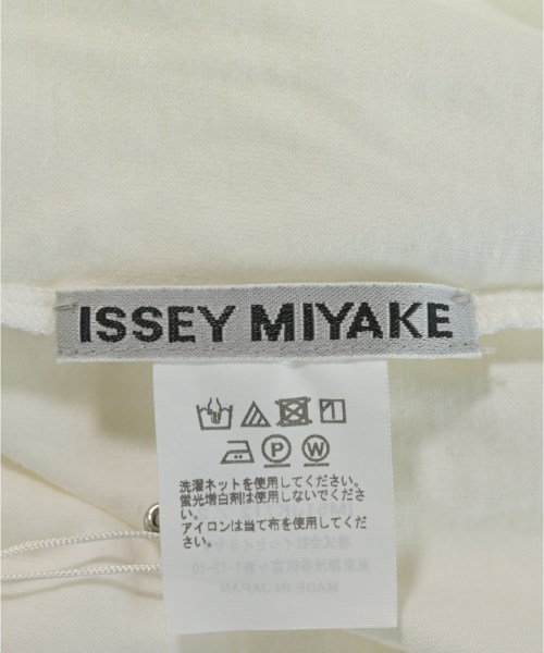 ISSEY MIYAKE（イッセイミヤケ）Tシャツ・カットソー 白 サイズ:2(M位) レディース/2200734115126