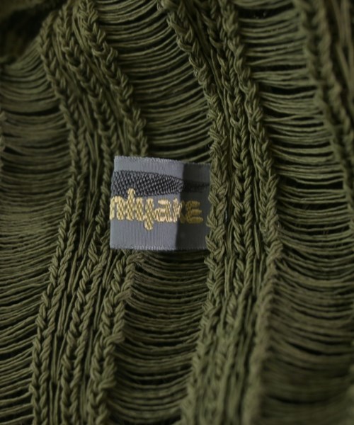 ISSEY MIYAKE（イッセイミヤケ）ニット・セーター カーキ サイズ:-(S位) レディース/2200734660039