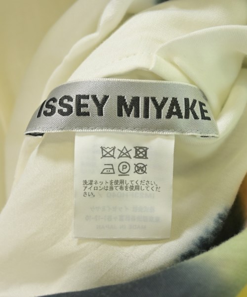 ISSEY MIYAKE（イッセイミヤケ）ワンピース 白 サイズ:2(M位) レディース/2200734863034