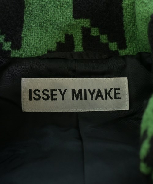 ISSEY MIYAKE（イッセイミヤケ）ブルゾン 緑 サイズ:2(M位) レディース/2200735041011