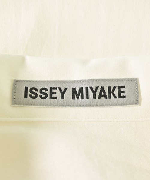 ISSEY MIYAKE（イッセイミヤケ）カジュアルシャツ 白 サイズ:3(L位) メンズ/2200735221024