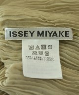 ISSEY MIYAKE（イッセイミヤケ）ブラウス ベージュ サイズ:2(M位) レディース/2200735411036