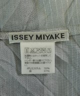 ISSEY MIYAKE（イッセイミヤケ）カジュアルジャケット グレー サイズ:2(M位) レディース/2200720287127