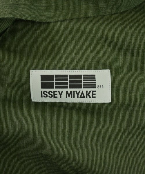 ISSEY MIYAKE（イッセイミヤケ）Tシャツ・カットソー カーキ サイズ:-(XXL位) メンズ/2200721131047