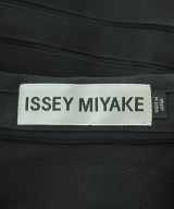 ISSEY MIYAKE（イッセイミヤケ）カジュアルジャケット 黒 サイズ:1(S位) レディース/2200712251044