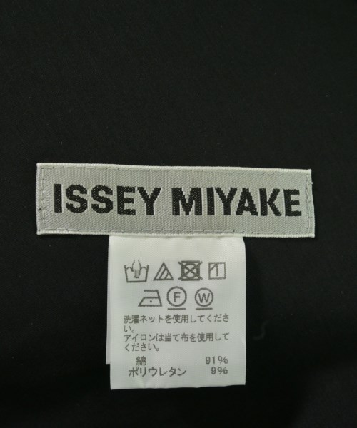 ISSEY MIYAKE（イッセイミヤケ）カジュアルシャツ 黒 サイズ:2(M位) レディース/2200724037070