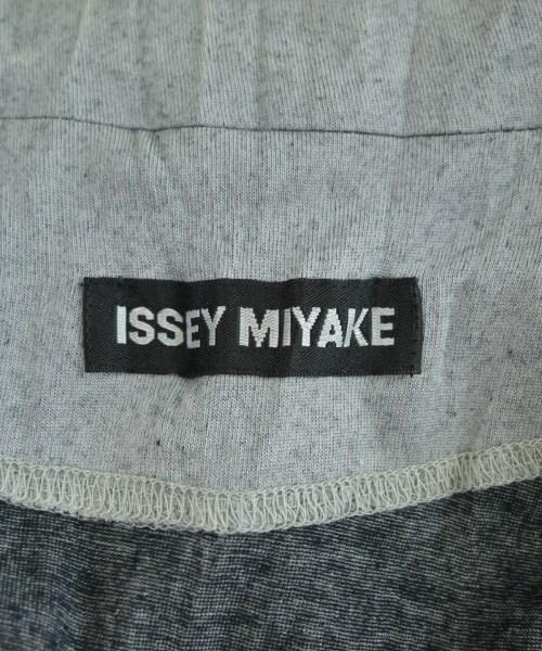 ISSEY MIYAKE（イッセイミヤケ）カジュアルジャケット グレー サイズ:4(XL位) メンズ/2200724037117
