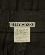 ISSEY MIYAKE（イッセイミヤケ）ひざ丈スカート 茶 サイズ:3(L位) レディース/2200726685088