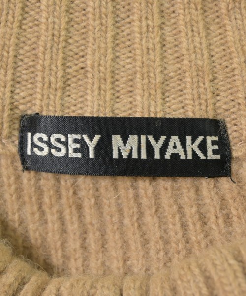 ISSEY MIYAKE（イッセイミヤケ）ニット・セーター ベージュ サイズ:M メンズ/2200727712097