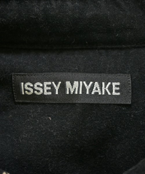 ISSEY MIYAKE（イッセイミヤケ）カジュアルシャツ 黒 サイズ:3(L位) メンズ/2200728282032