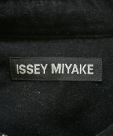 ISSEY MIYAKE（イッセイミヤケ）カジュアルシャツ 黒 サイズ:3(L位) メンズ/2200728282032
