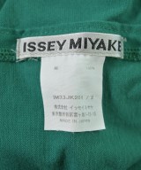 ISSEY MIYAKE（イッセイミヤケ）Tシャツ・カットソー 緑 サイズ:2(M位) レディース/2200728369115