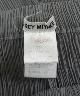 ISSEY MIYAKE（イッセイミヤケ）その他 グレー サイズ:M レディース/2200728602021
