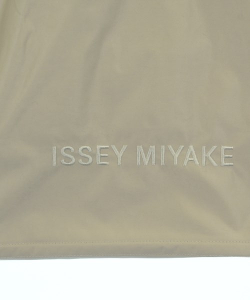 ISSEY MIYAKE（イッセイミヤケ）トートバッグ グレー サイズ:- レディース/2200729189095