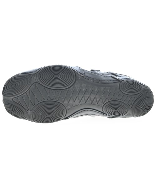 ISSEY MIYAKE（イッセイミヤケ）スニーカー 黒 サイズ:27.5cm メンズ/2200683152043