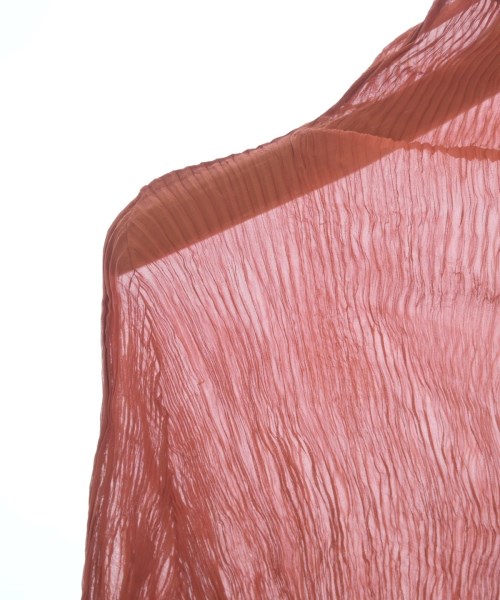 ISSEY MIYAKE（イッセイミヤケ）ブラウス 赤 サイズ:M レディース/2200679429081