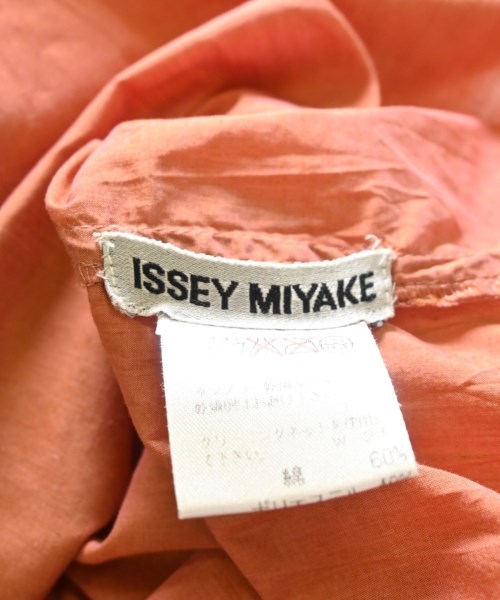 ISSEY MIYAKE（イッセイミヤケ）カジュアルシャツ オレンジ サイズ:M レディース/2200683267099