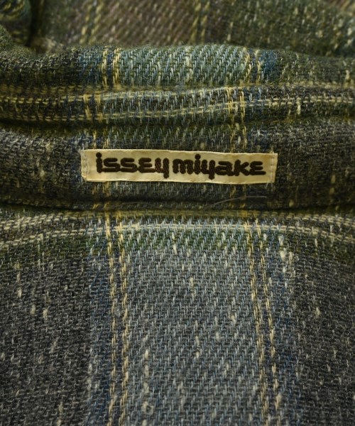 ISSEY MIYAKE（イッセイミヤケ）カジュアルシャツ 緑 サイズ:M メンズ/2200683911190