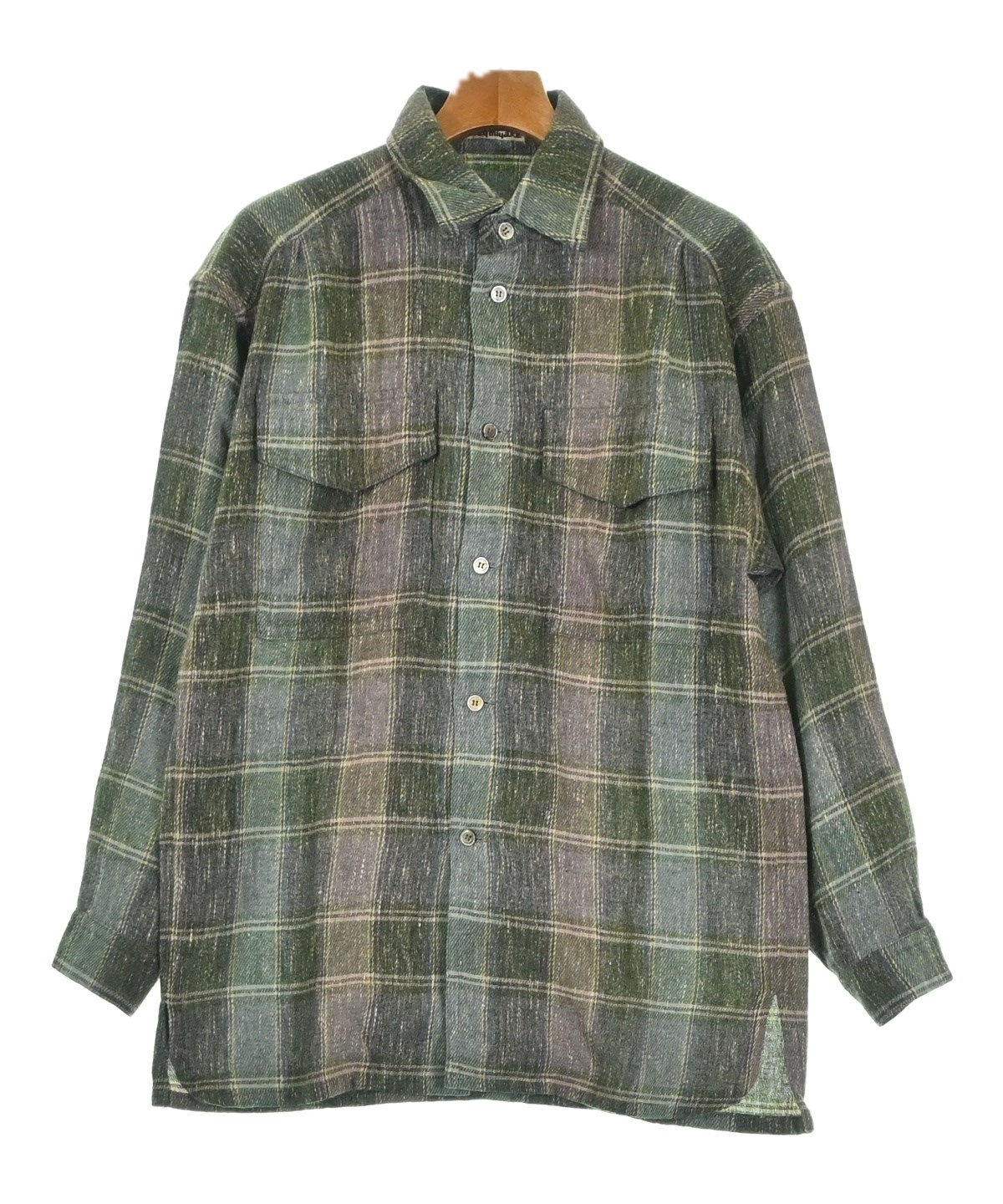 ISSEY MIYAKE（イッセイミヤケ）カジュアルシャツ 緑 サイズ:M メンズ