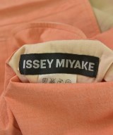 ISSEY MIYAKE（イッセイミヤケ）カジュアルシャツ オレンジ サイズ:2(M位) メンズ/2200684581118