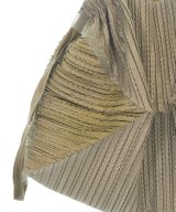 ISSEY MIYAKE（イッセイミヤケ）ハンドバッグ グレー サイズ:- レディース/2200684768069