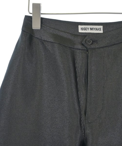 ISSEY MIYAKE（イッセイミヤケ）その他 黒 サイズ:M レディース/2200685235072