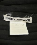 ISSEY MIYAKE（イッセイミヤケ）カジュアルシャツ 黒 サイズ:M レディース/2200686298052