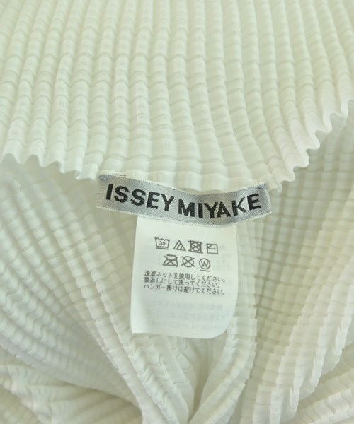 ISSEY MIYAKE（イッセイミヤケ）Tシャツ・カットソー 白 サイズ:2(M位) レディース/2200686600015