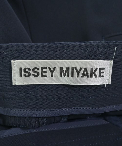 ISSEY MIYAKE（イッセイミヤケ）スラックス 紺 サイズ:3(L位) レディース/2200687148042
