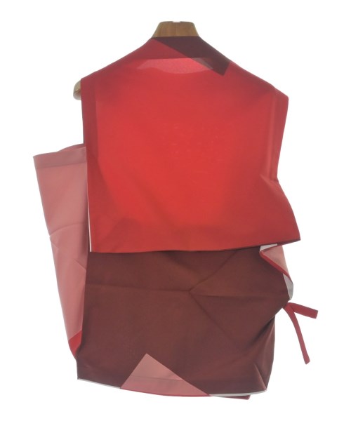ISSEY MIYAKE（イッセイミヤケ）カジュアルシャツ 赤 サイズ:3(L位) レディース/2200687158027