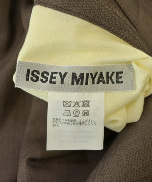 ISSEY MIYAKE（イッセイミヤケ）スラックス 茶 サイズ:2(M位) レディース/2200686370017