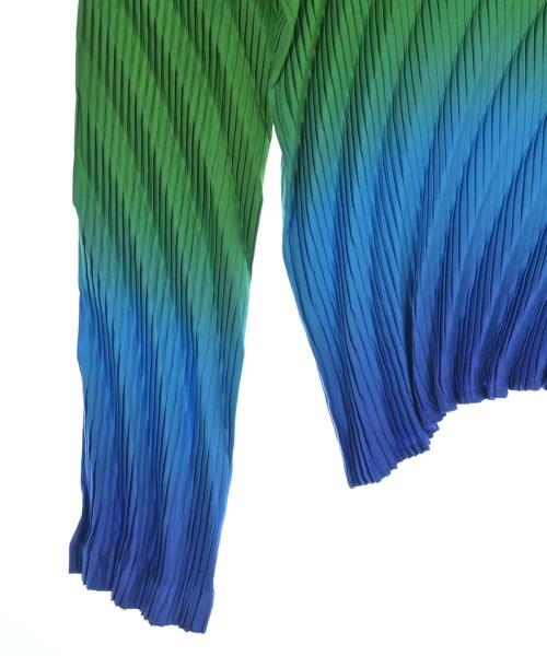 ISSEY MIYAKE（イッセイミヤケ）ブラウス 緑 サイズ:2(M位) レディース/2200689303173