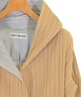 ISSEY MIYAKE（イッセイミヤケ）コート ベージュ サイズ:M レディース/2200691190013