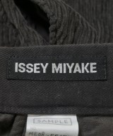 ISSEY MIYAKE（イッセイミヤケ）ショートパンツ グレー サイズ:-(L位) メンズ/2200686577089