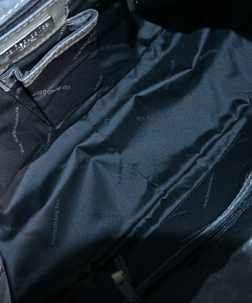 Via Repubblica（ヴィアレパブリカ）ハンドバッグ カーキ サイズ:- レディース/2200641147074