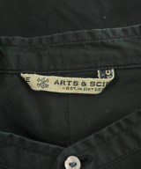 ARTS&SCIENCE（アーツアンドサイエンス）ブラウス 黒 サイズ:1(S位) レディース/2200620393270