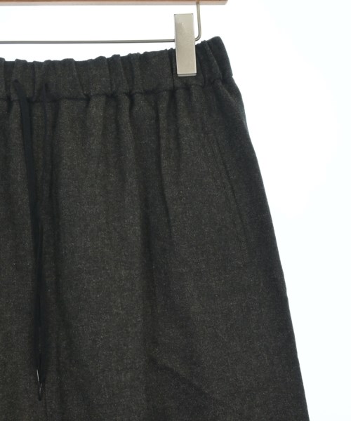 ARTS&SCIENCE（アーツアンドサイエンス）クロップドパンツ グレー サイズ:1(S位) レディース/2200663980123