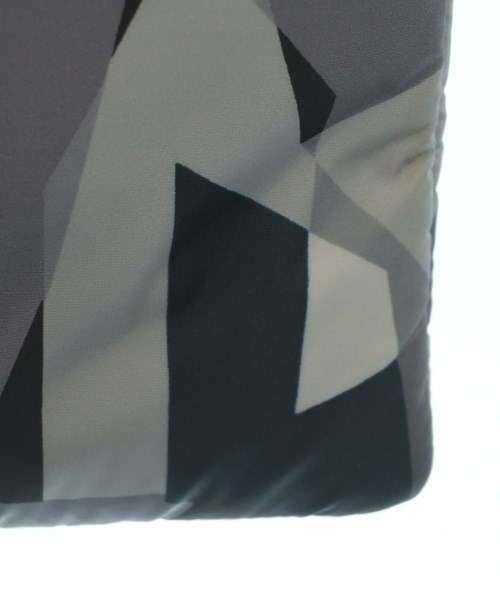 JIMMY CHOO（ジミーチュー）ショルダーバッグ グレー サイズ:- メンズ/2200651184649