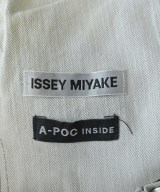 ISSEY MIYAKE（イッセイミヤケ）デニムパンツ グレー サイズ:1(S位) レディース/2200623214039