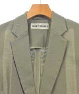 ISSEY MIYAKE（イッセイミヤケ）カジュアルジャケット グレー サイズ:2(M位) レディース/2200623214046