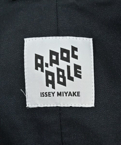 A-POC ABLE ISSEY MIYAKE（エイポック）カジュアルジャケット 紺 サイズ:-(XXL位) メンズ/2200609380017