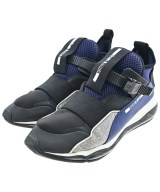 McQ スニーカー